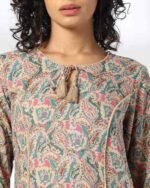 Women Paisley Print Straight Kurta With Neck Tie-Up - Image 2