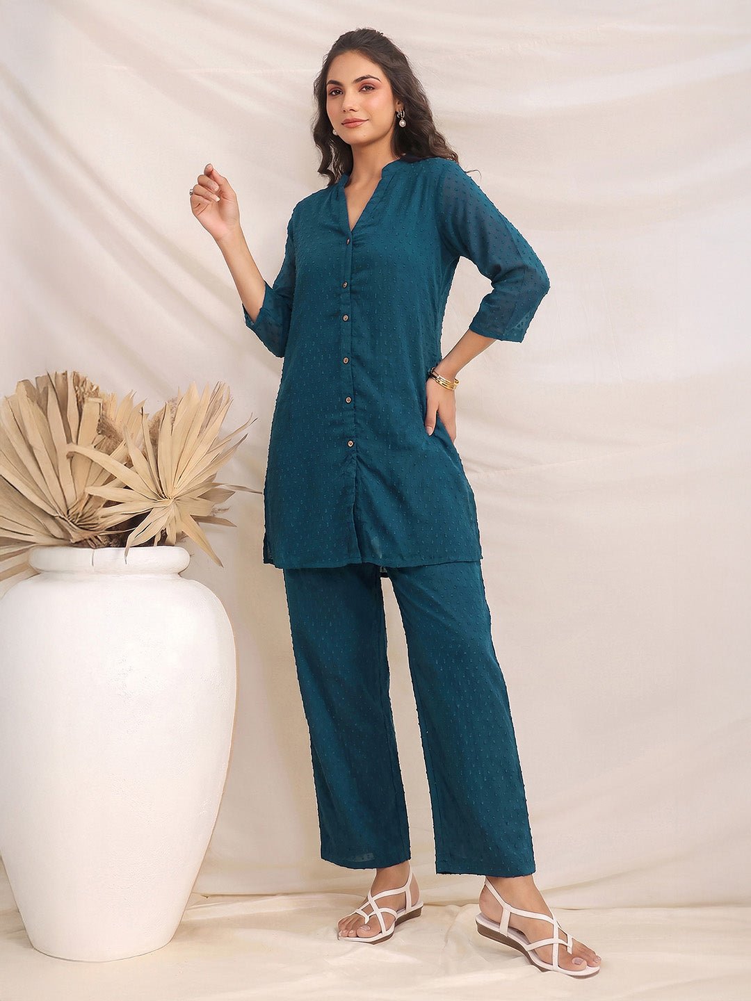 JAA26CD04491_1.jpg Teal Blue Dobby Chiffon Solid Straight Cord Set - Image 1